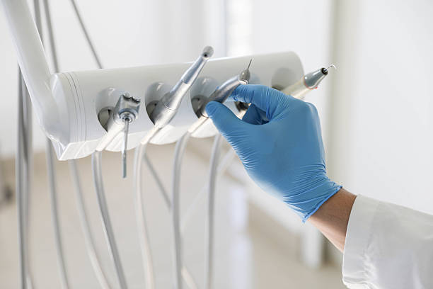 Professional Emergency Dentist technician working in Springfield, MO